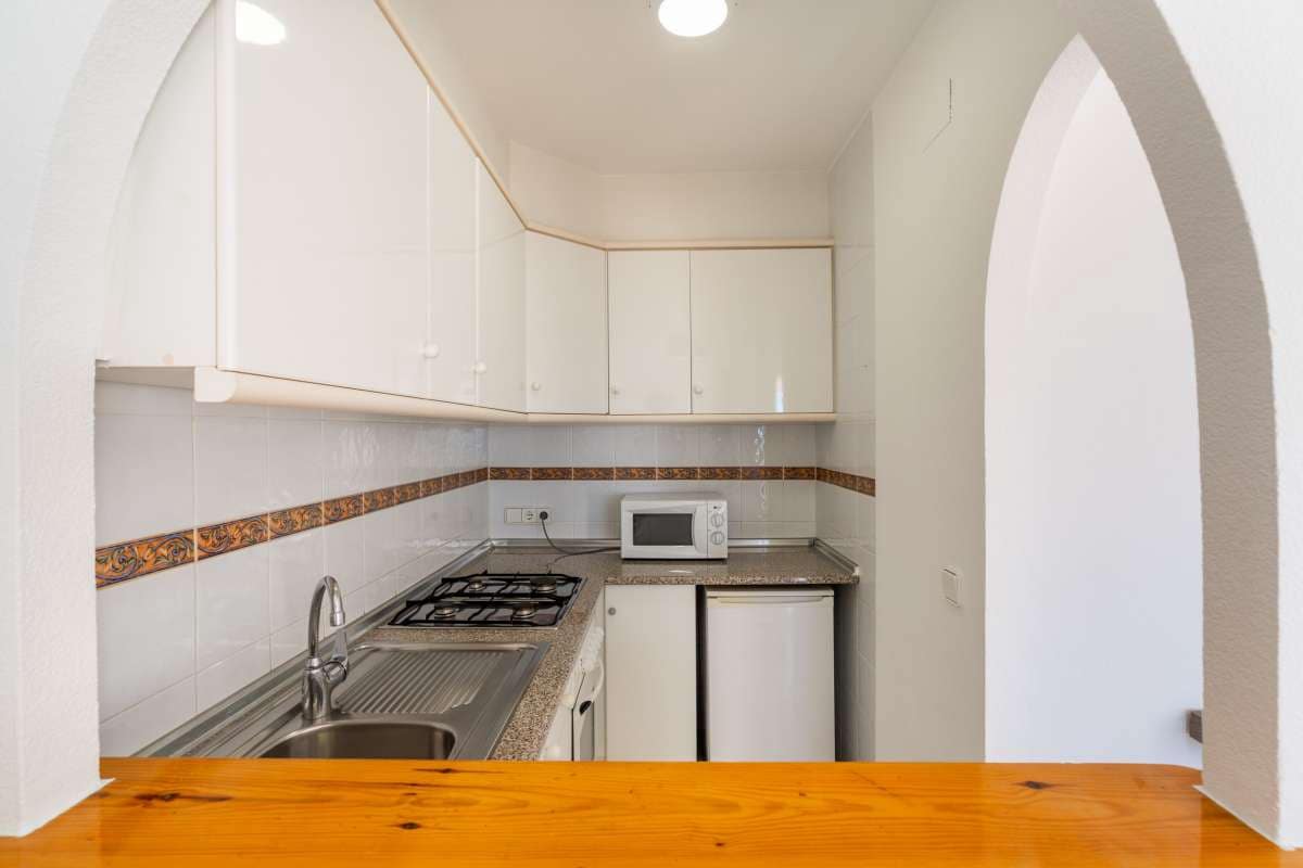 1 Zimmer Bungalow zu verkaufen in Calpe / Calp mit Pool Garage - 200.000 € (Ref: 10103818)