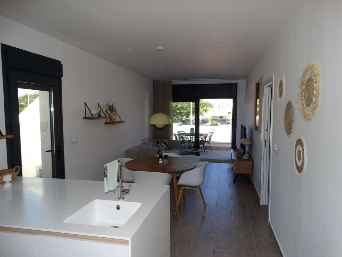 Bungalow de 3 habitaciones en Pilar de la Horadada en venta - 325.000 € (Ref: 10103872)