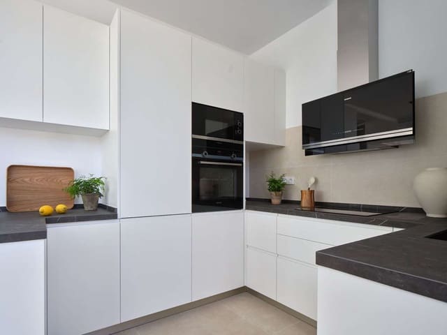 5 quarto Casa em Banda para venda em Valdeolletas - Las Cancelas - Xarblanca, Marbella com piscina garagem - 1 890 000 € (Ref: 10103894)