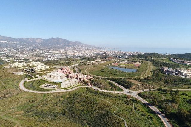 3 soveværelse Lejlighed til salg i Las Lagunas de Mijas, Mijas med swimmingpool garage - € 455.000 (Ref: 10104082)