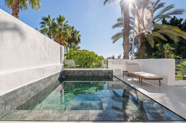 3 quarto Apartamento para venda em El Paraiso, Estepona com piscina garagem - 829 000 € (Ref: 10104143)