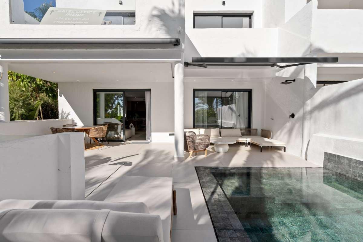 4 sovrum Lägenhet till salu i El Paraiso med pool garage - 895 000 € (Ref: 10104144)