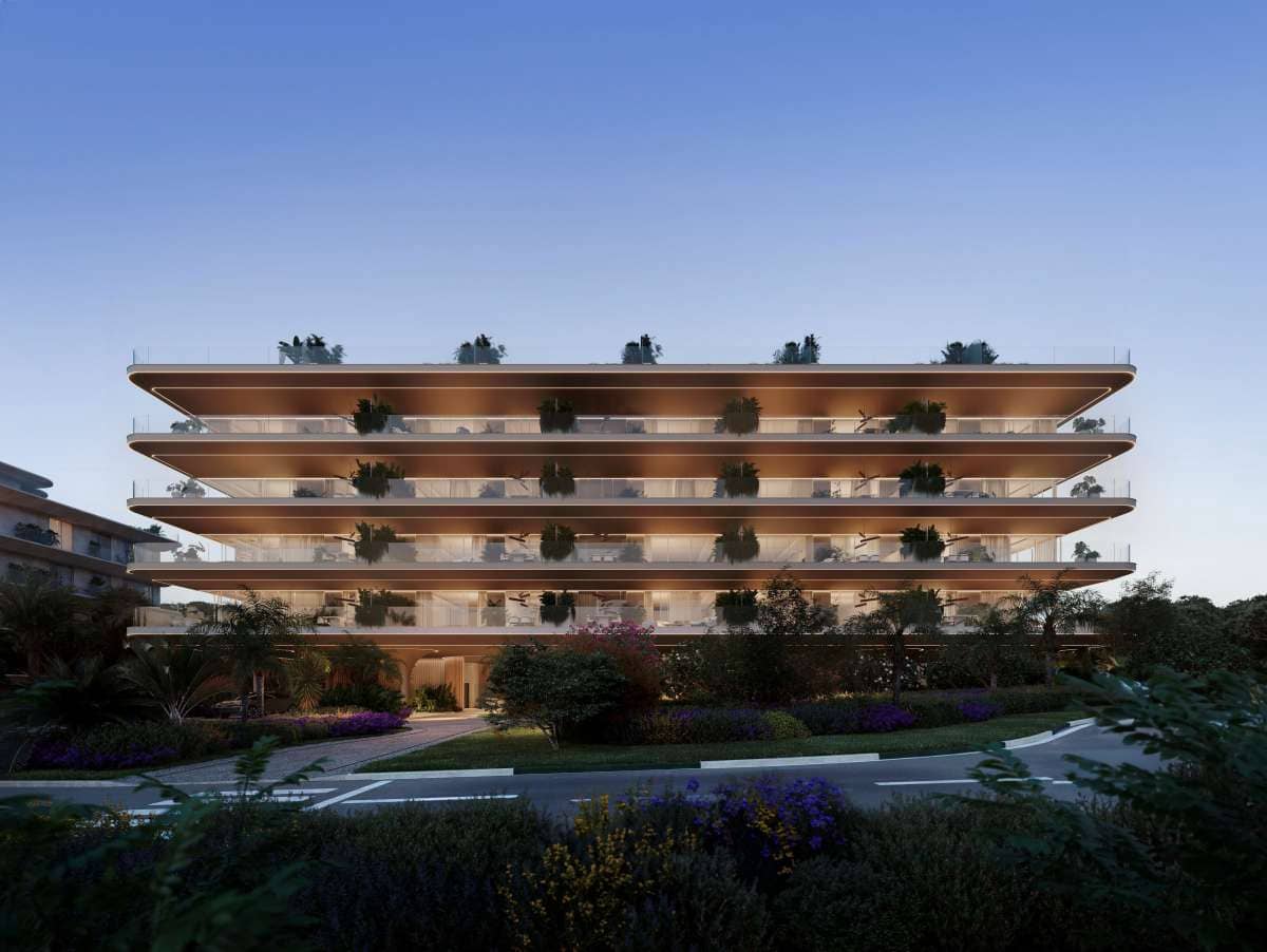 Apartamento de 3 habitaciones en Estepona en venta con piscina garaje - 2.500.000 € (Ref: 10104192)