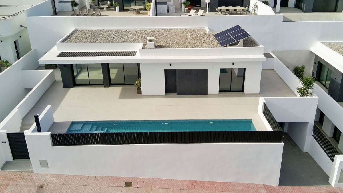 5 Zimmer Villa zu verkaufen in Ciudad Quesada mit Pool Garage - 810.500 € (Ref: 10104238)