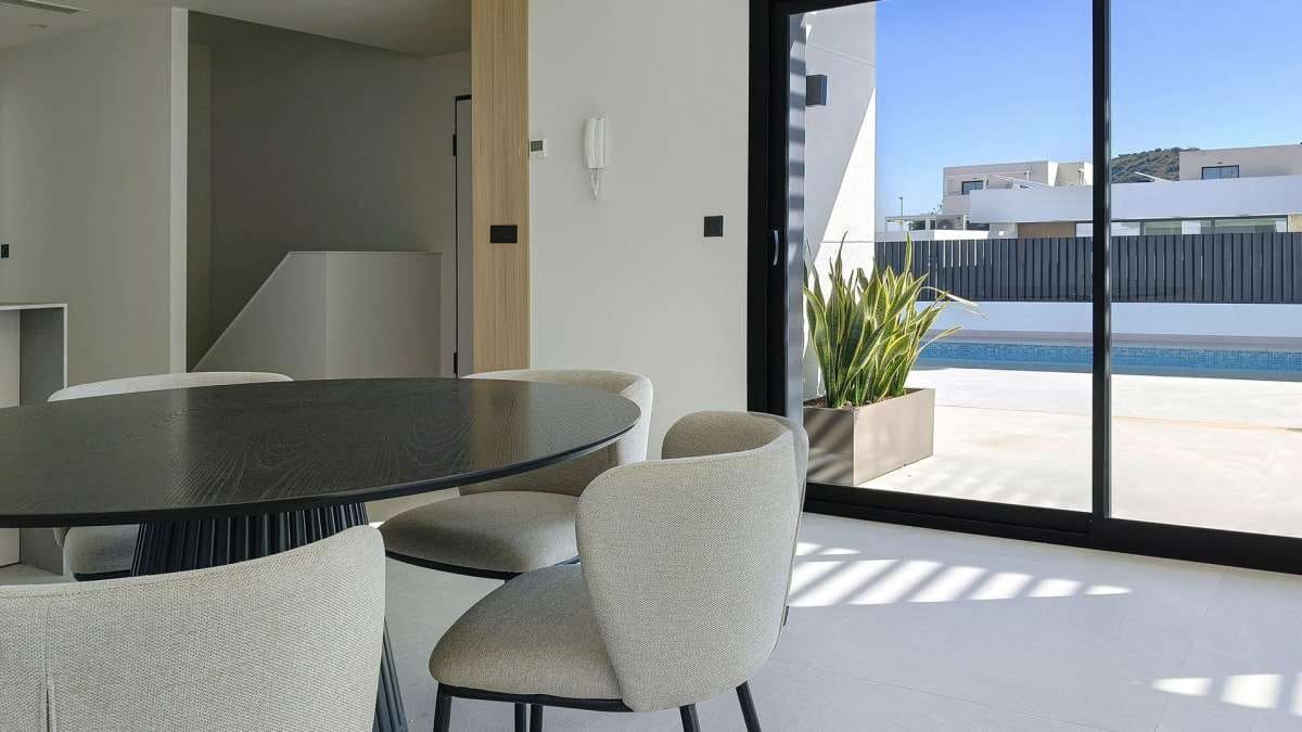 5 Zimmer Villa zu verkaufen in Ciudad Quesada mit Pool Garage - 810.500 € (Ref: 10104238)
