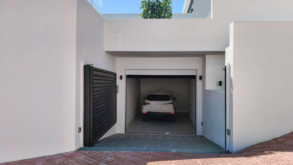 Chalet de 5 habitaciones en Ciudad Quesada en venta con piscina garaje - 819.500 € (Ref: 10104239)