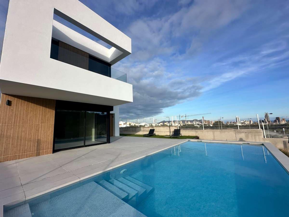 Chalet de 3 habitaciones en Finestrat en venta con piscina garaje - 850.000 € (Ref: 10104246)