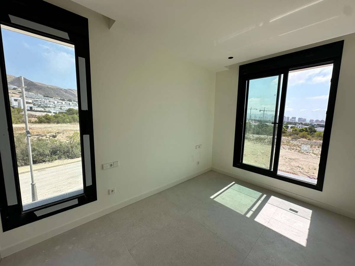 Chalet de 3 habitaciones en Finestrat en venta con piscina garaje - 850.000 € (Ref: 10104246)