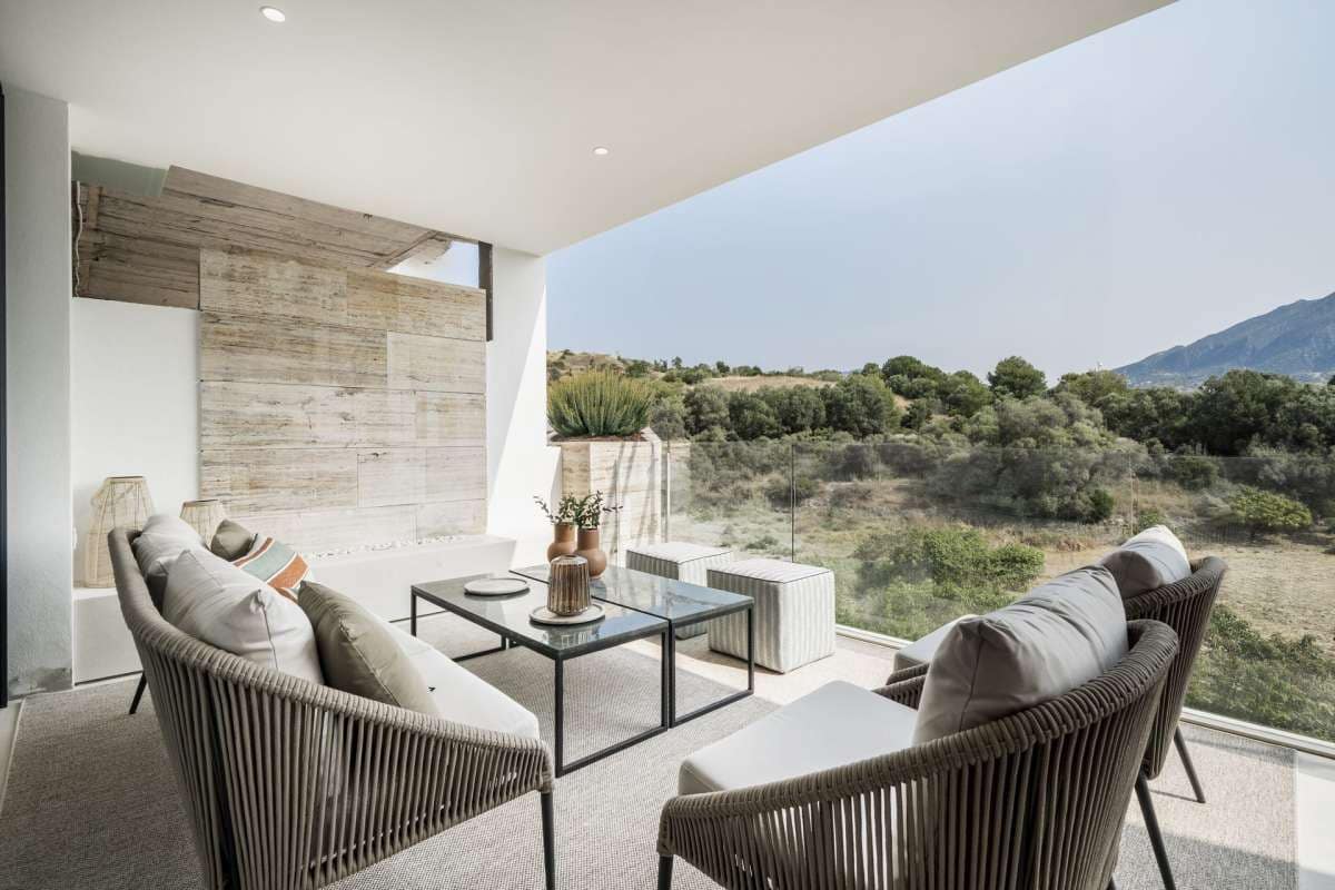 2 chambre Appartement à vendre à Nueva Andalucia avec piscine garage - 1 237 792 € (Ref: 10117191)