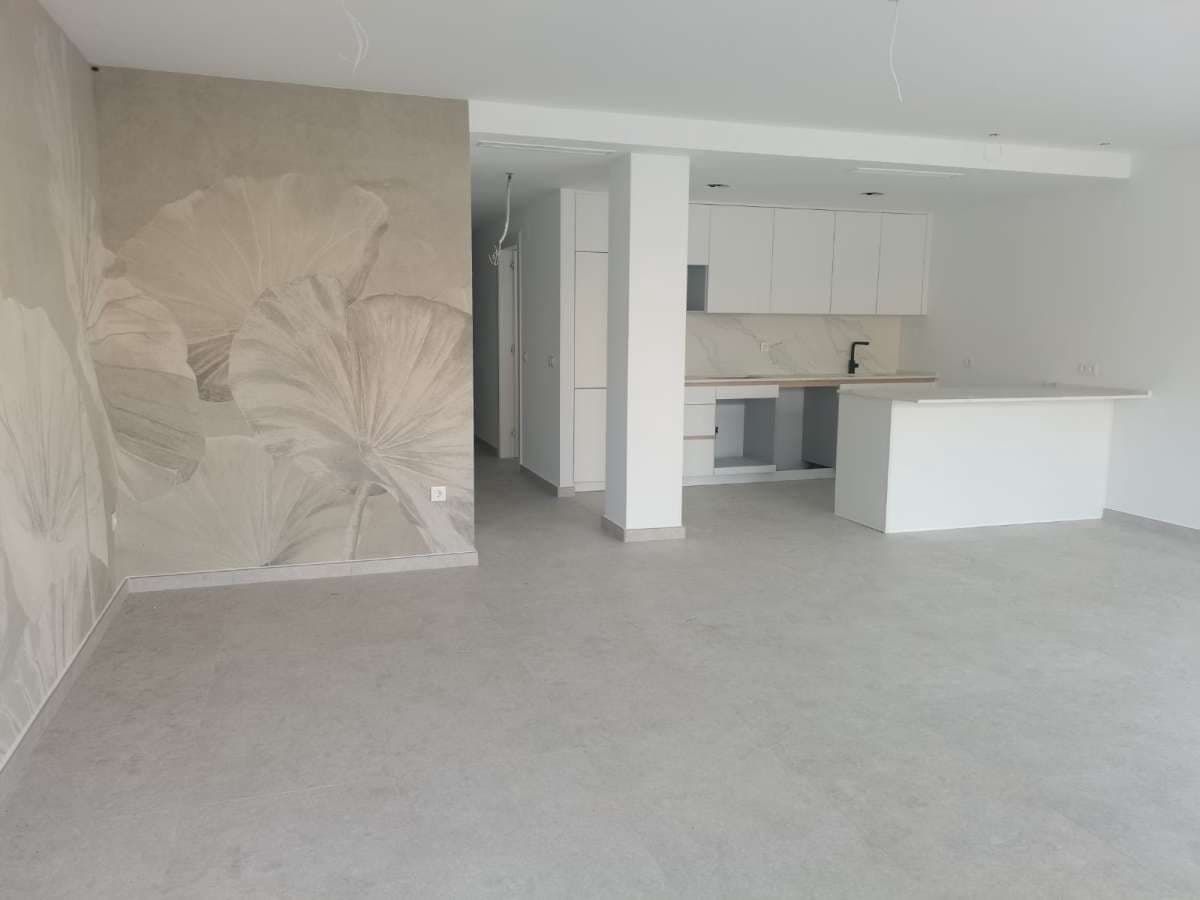 3 sypialnia Apartament na sprzedaż w Torrevieja z basenem garażem - 300 000 € (Ref: 10117250)
