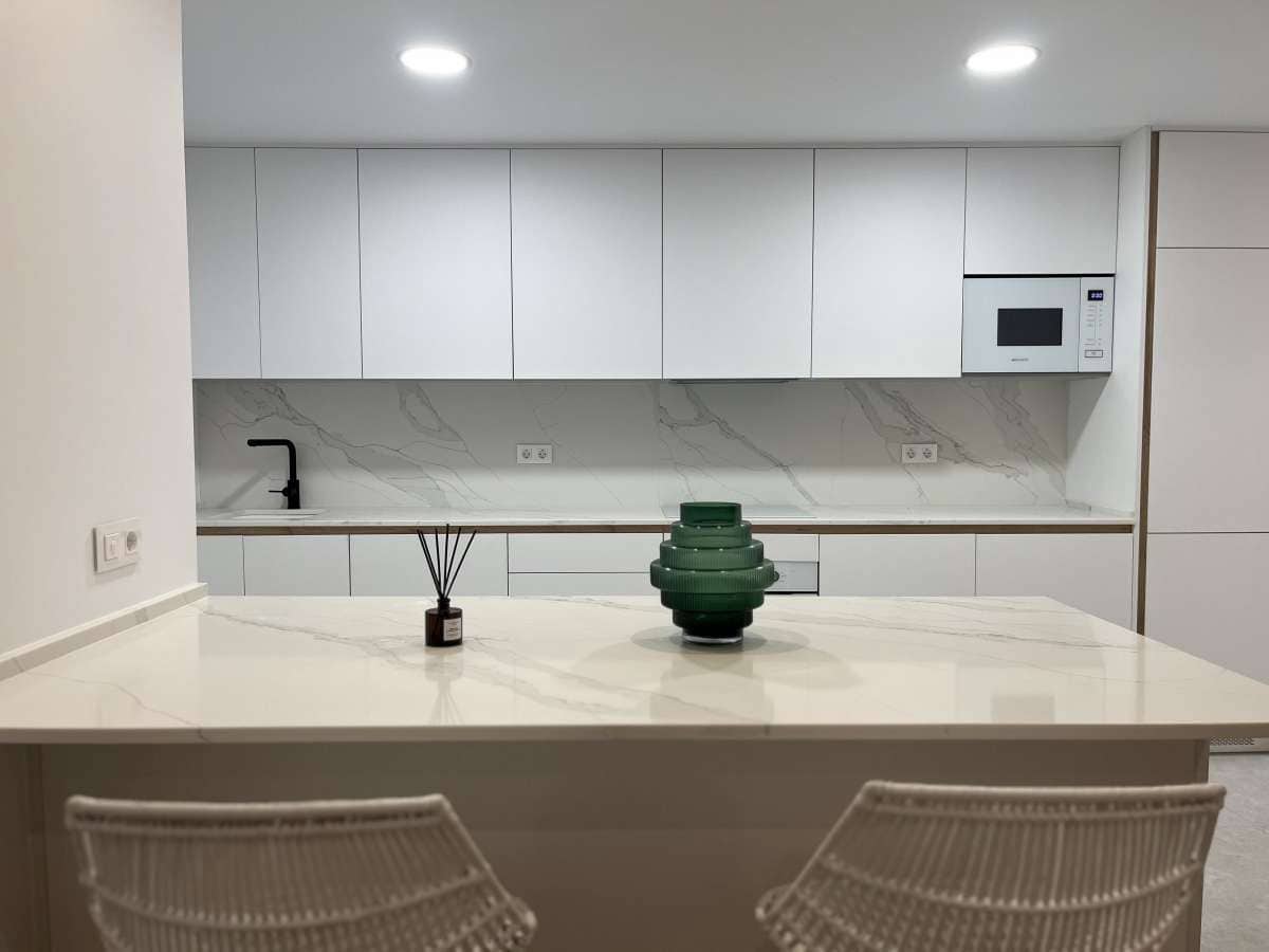 3 sypialnia Apartament na sprzedaż w Torrevieja z basenem garażem - 300 000 € (Ref: 10117250)