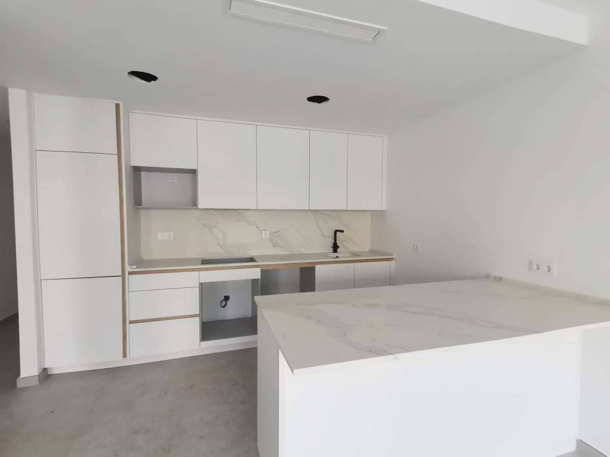 3 sypialnia Apartament na sprzedaż w Torrevieja z basenem garażem - 300 000 € (Ref: 10117250)