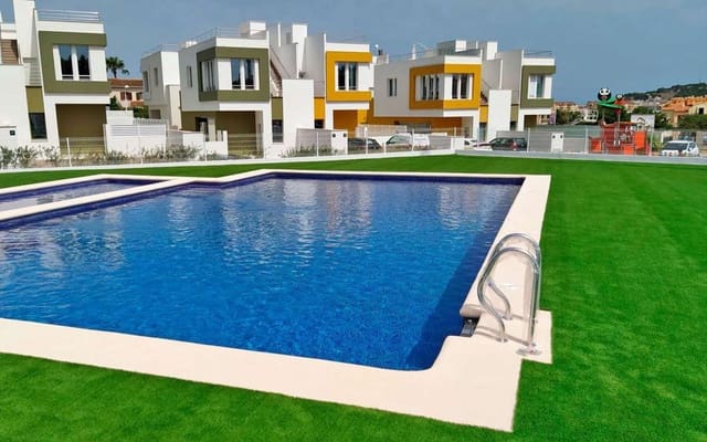 3 slaapkamer Halfvrijstaande villa te koop in El Montgó, Dénia met zwembad garage - € 675.000 (Ref: 10117264)