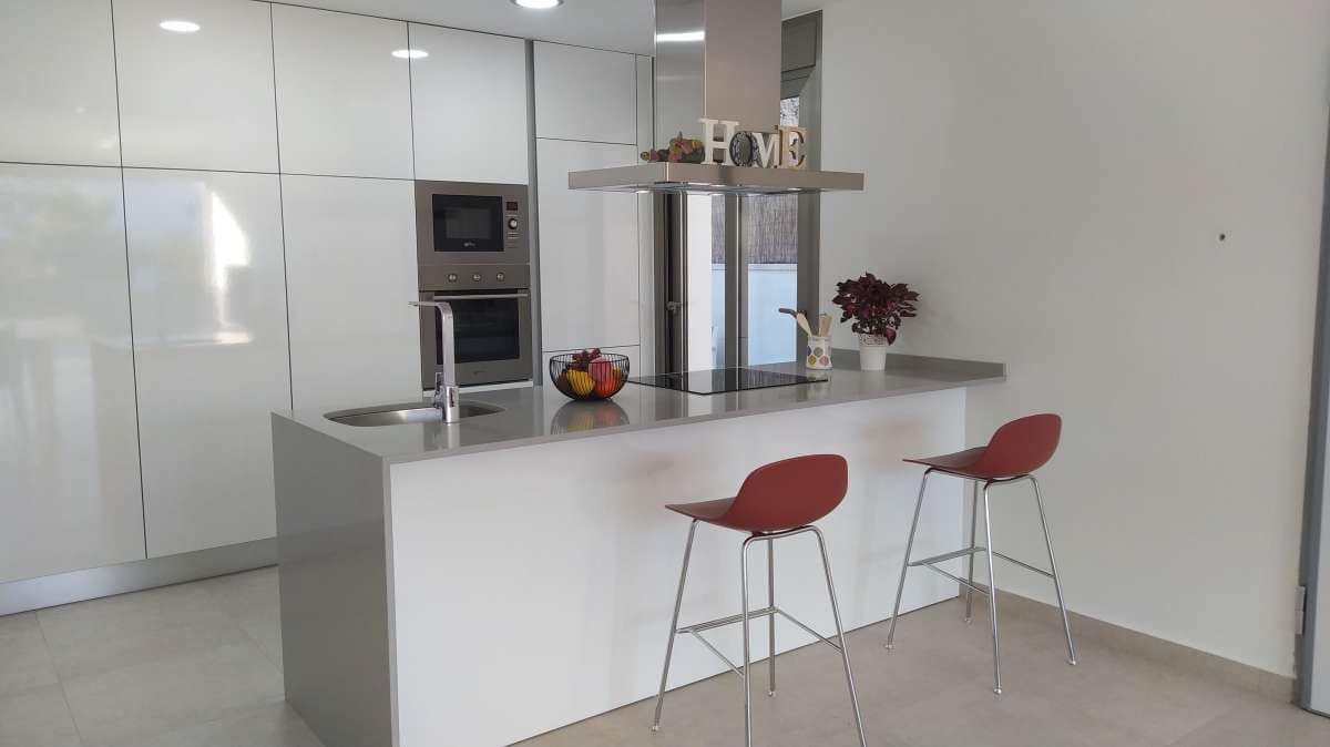 3 Zimmer Haus zu verkaufen in Villamartin mit Pool Garage - 669.900 € (Ref: 10117271)