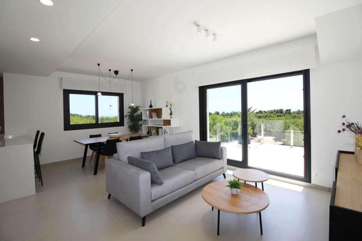 Apartamento de 3 habitaciones en Pinar de Campoverde en venta con piscina garaje - 329.900 € (Ref: 10117272)
