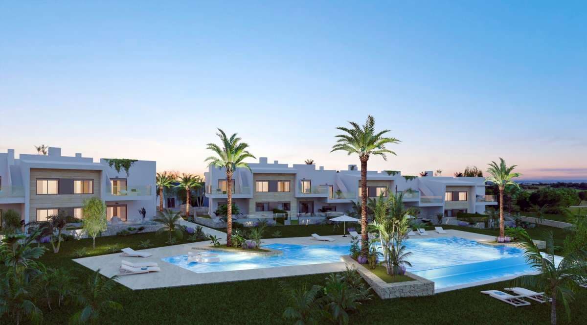 Apartamento de 3 habitaciones en Pinar de Campoverde en venta con piscina garaje - 329.900 € (Ref: 10117272)