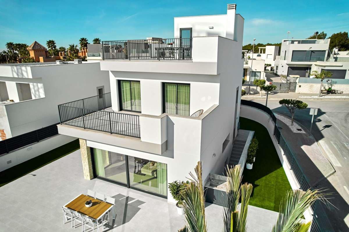 3 sypialnia Willa na sprzedaż w San Miguel de Salinas z basenem - 1 000 000 € (Ref: 10117280)