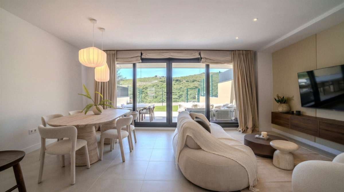 2 Zimmer Apartment zu verkaufen in Casares mit Pool Garage - 395.000 € (Ref: 10117321)