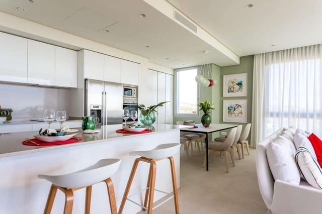 3 sovrum Lägenhet till salu i Montemayor - Marbella Club, Benahavís med pool garage - 895 000 € (Ref: 10117325)