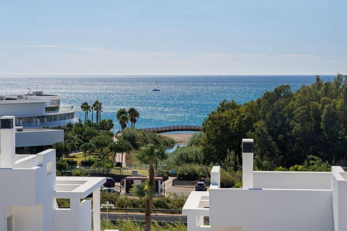 3 makuuhuone Huoneisto myytävänä paikassa Estepona mukana uima-altaan 
autotalli - 755 000 € (Ref: 10117327)