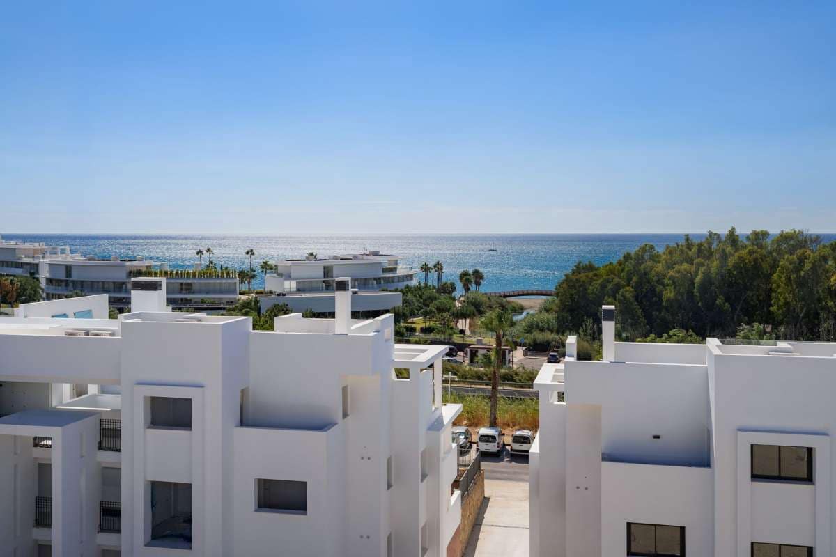 3 quarto Apartamento para venda em Estepona com piscina garagem - 725 000 € (Ref: 10117328)
