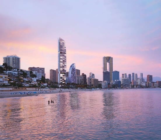 2 makuuhuone Huoneisto myytävänä paikassa Playa Poniente, Benidorm mukana uima-altaan 
autotalli - 1 058 000 € (Ref: 10117359)