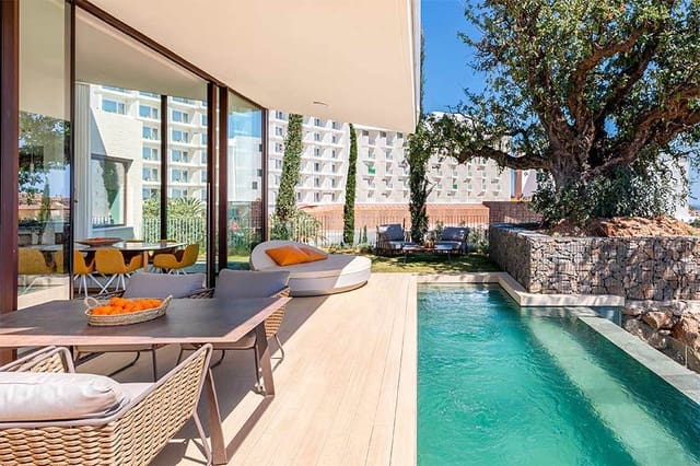 Apartamento de 2 habitaciones en La Capellania, Benalmádena en venta con piscina - 2.530.000 € (Ref: 10117365)