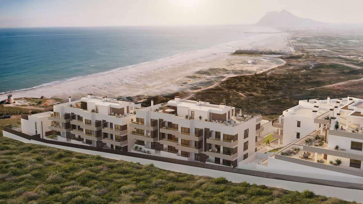 2 quarto Apartamento para venda em La Linea de la Concepcion com piscina garagem - 472 000 € (Ref: 10185541)