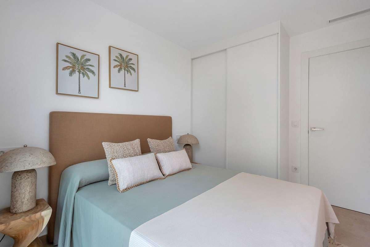 Bungalow de 3 habitaciones en Los Alcázares en venta con piscina garaje - 439.900 € (Ref: 10185596)