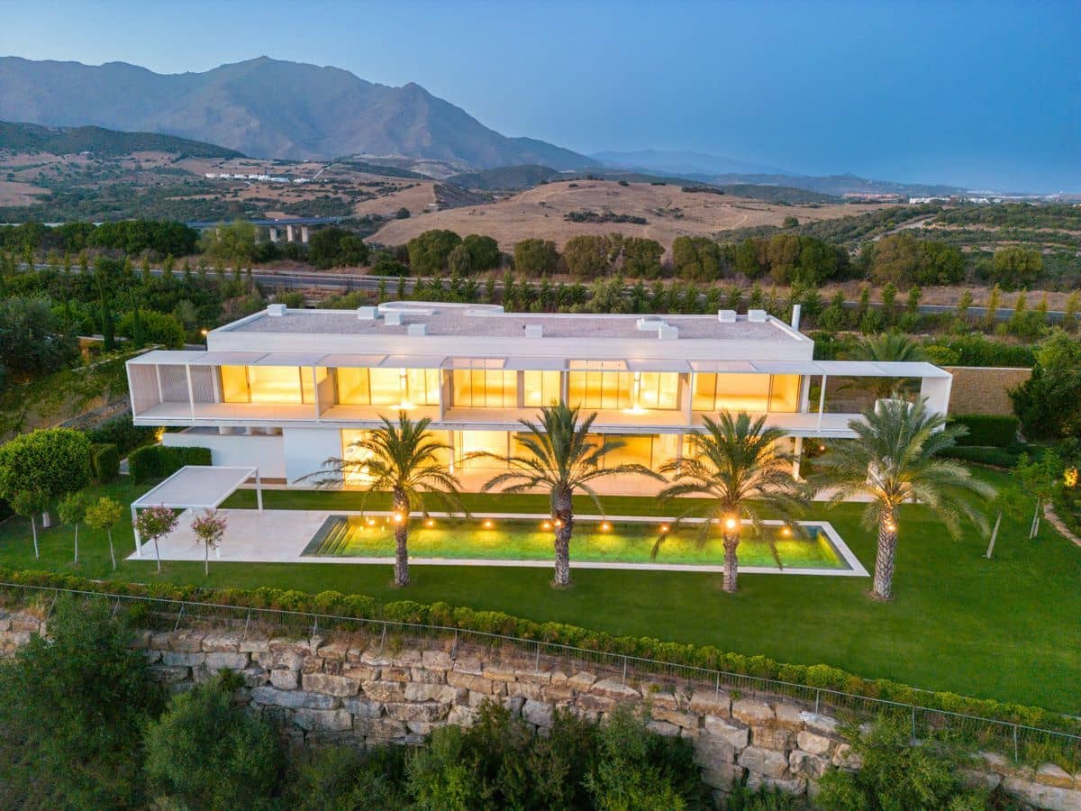 5 sypialnia Willa na sprzedaż w Casares z basenem garażem - 6 750 000 € (Ref: 10185659)