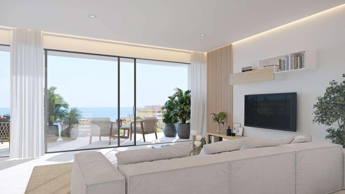 3 bedroom Villa for sale in Fuengirola with pool garage - € 995,000 (Ref: 10185826)