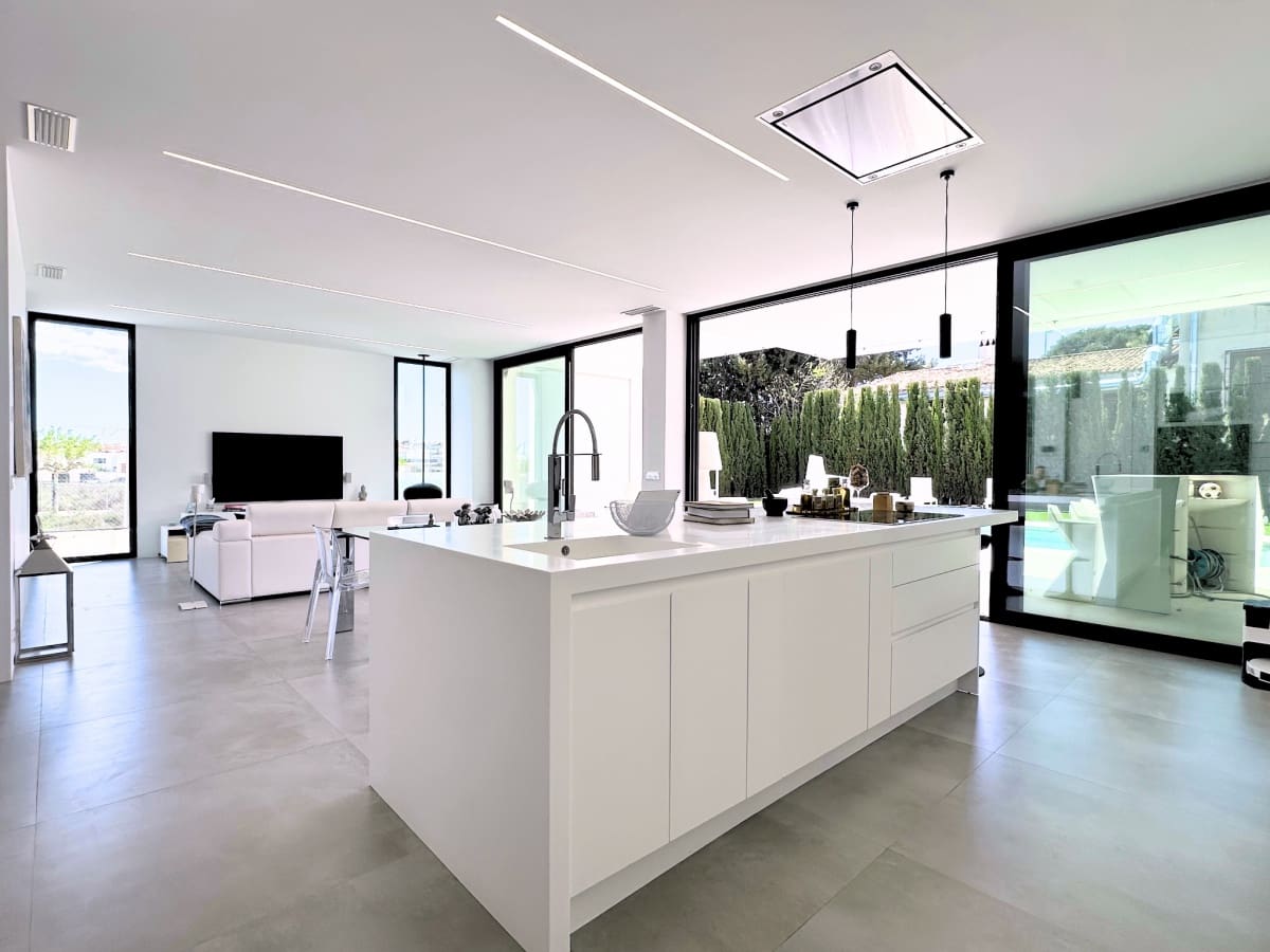 5 soverom Villa til salgs i Muchamiel / Mutxamel med svømmebasseng garasje - € 1 250 000 (Ref: 8936533)