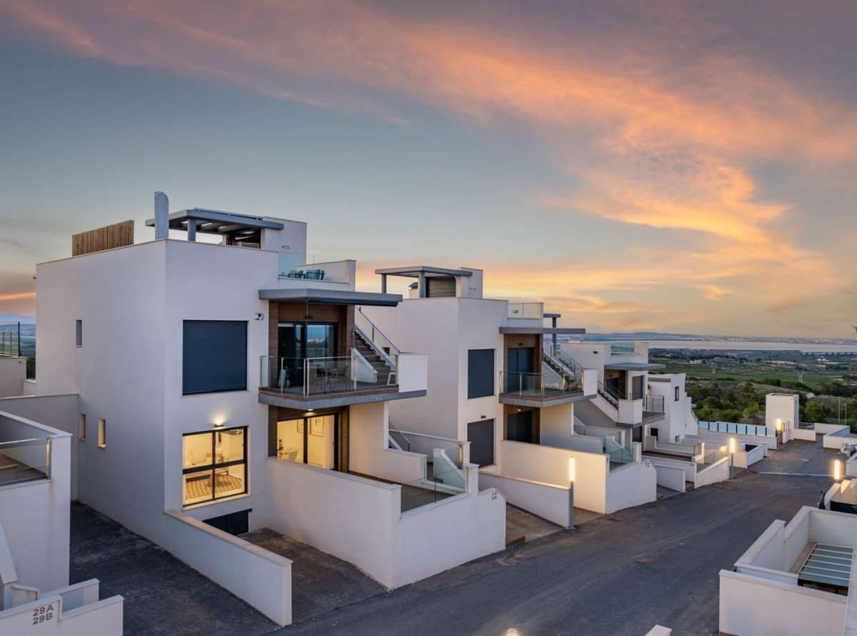 3 soveværelse Bungalow til salg i San Miguel de Salinas - € 395.000 (Ref: 9048425)