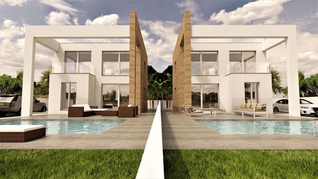 4 soveværelse Byhus til salg i Aguas Nuevas, Torrevieja med swimmingpool - € 730.000 (Ref: 9048465)