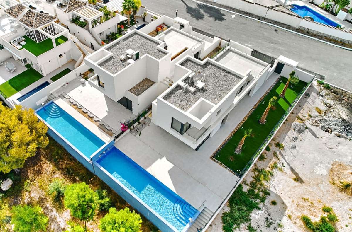 3 camera da letto Villa in vendita in Orihuela Costa con piscina garage - 760.000 € (Rif: 9050170)