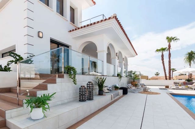 3 soverom Villa til salgs i Ciudad Quesada, Rojales med svømmebasseng - € 675 297 (Ref: 9050182)