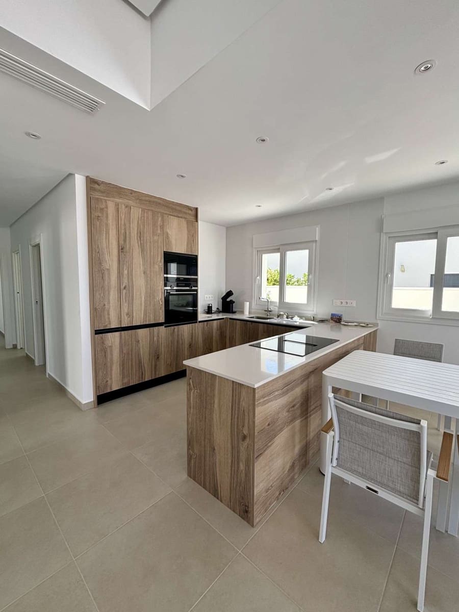 Chalet de 3 habitaciones en Benijófar en venta con piscina garaje - 478.732 € (Ref: 9050254)