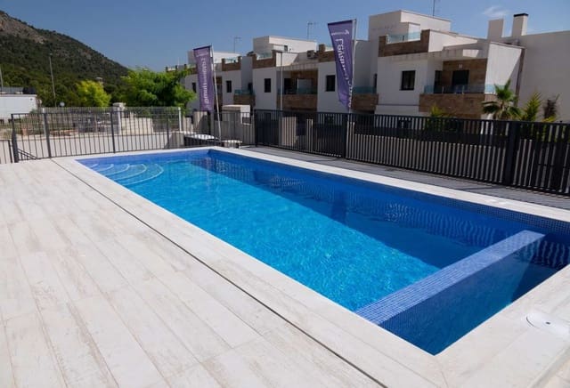 3 soveværelse Semi-Rækkehus til salg i Polop med swimmingpool - € 500.000 (Ref: 9050345)