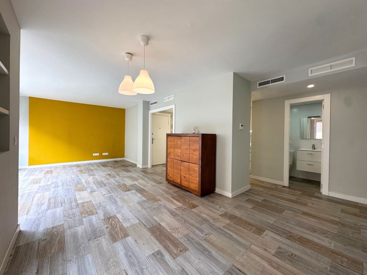 4 soveværelse Lejlighed til salg i Alicante by med garage - € 365.000 (Ref: 9053724)