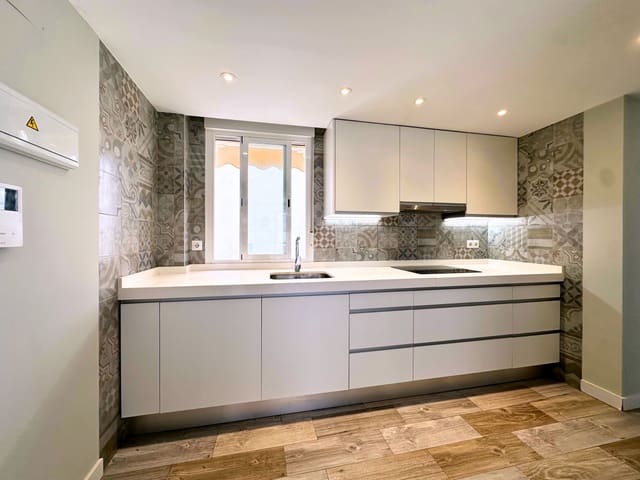 4 quarto Apartamento para venda em Mercado, Alicante cidade com garagem - 365 000 € (Ref: 9053724)