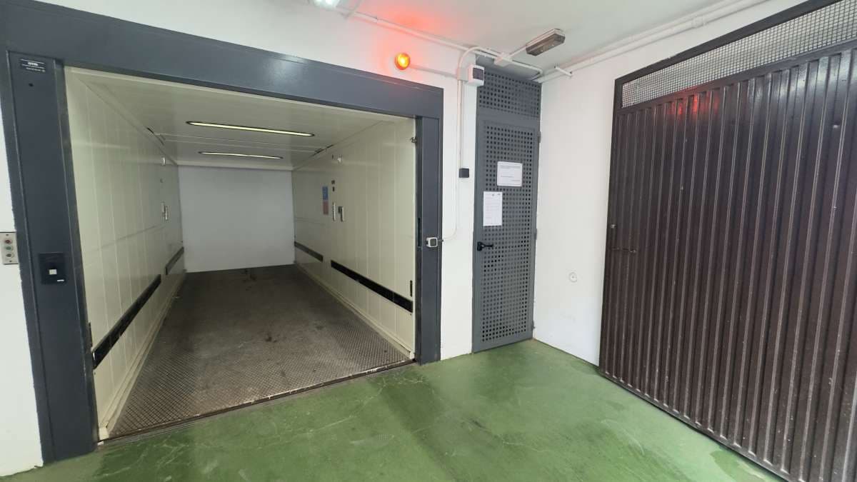 4 soveværelse Lejlighed til salg i Alicante by med garage - € 365.000 (Ref: 9053724)