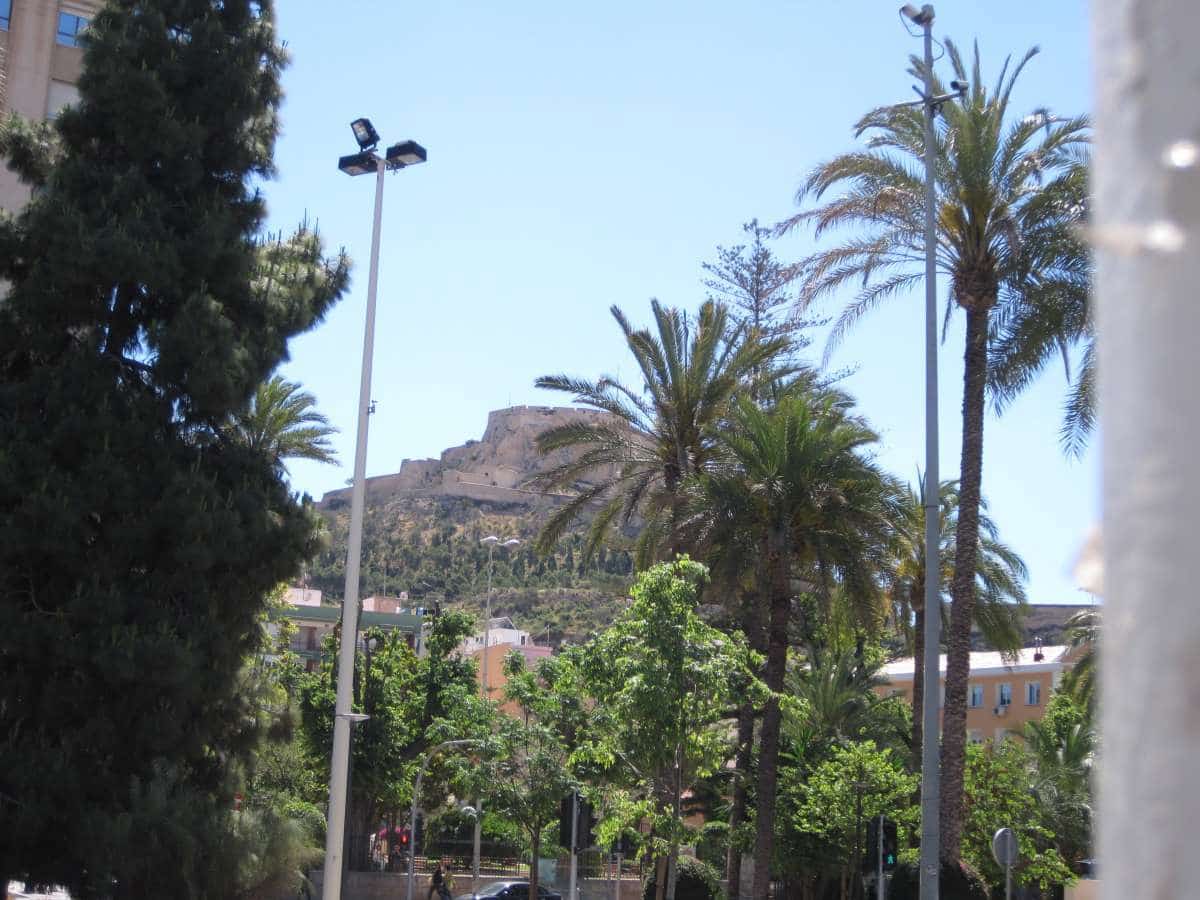 4 soveværelse Lejlighed til salg i Alicante by med garage - € 365.000 (Ref: 9053724)