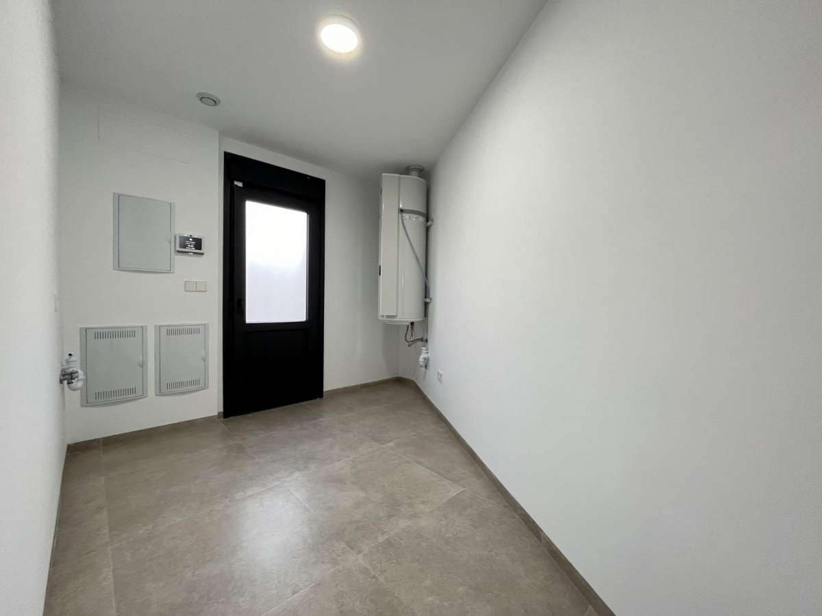 3 soveværelse Villa til salg i Lo Pagan med swimmingpool garage - € 395.000 (Ref: 9070394)