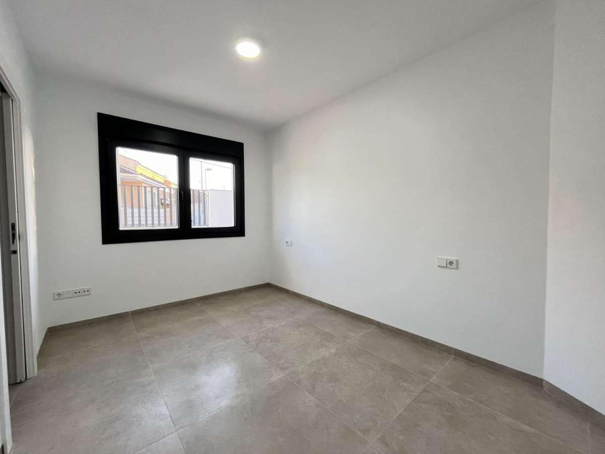 3 soveværelse Villa til salg i Lo Pagan med swimmingpool garage - € 395.000 (Ref: 9070394)