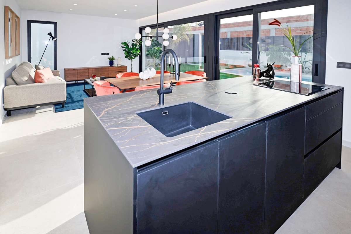 3 soverom Villa til salgs i Molina de Segura med svømmebasseng garasje - € 379 000 (Ref: 9070427)