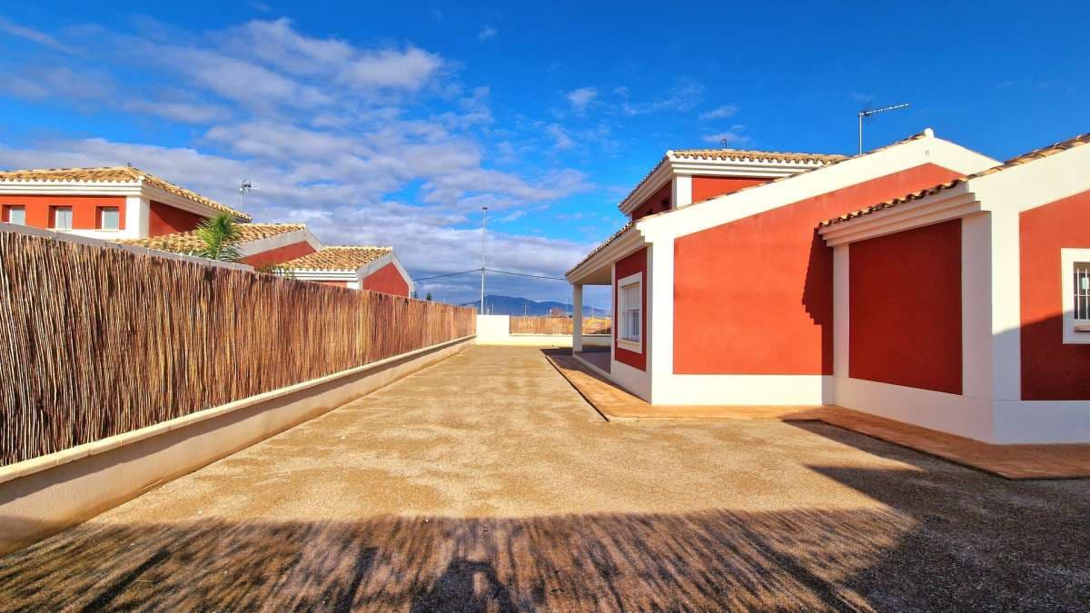 3 soveværelse Villa til salg i Purias med garage - € 389.000 (Ref: 9070430)