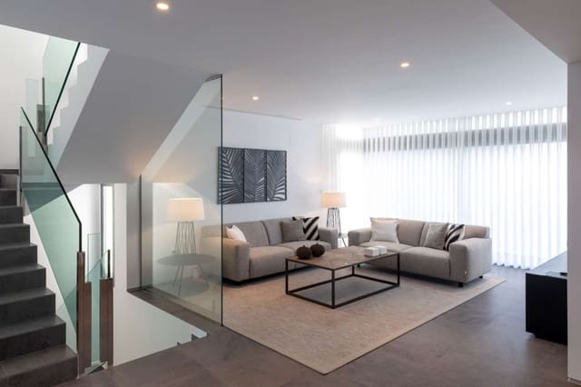 4 sypialnia Willa na sprzedaż w La Manga Club, Kartagena z garażem - 840 000 € (Ref: 9070437)