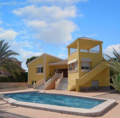 3 sypialnia Dom na sprzedaż w La Manga del Mar Menor z basenem - 780 000 € (Ref: 9070638)