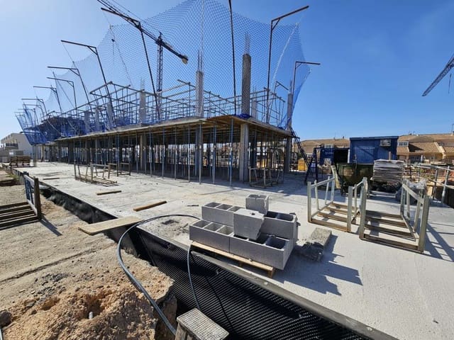 2 camera da letto Bungalow in vendita in Torre de la Horadada, Pilar de la Horadada con garage - 385.000 € (Rif: 9124060)