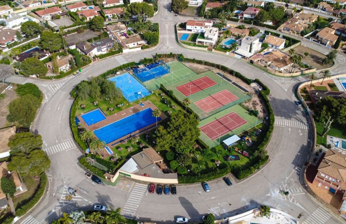 4 soveværelse Villa til salg i Orihuela Costa med swimmingpool garage - € 1.350.000 (Ref: 9124081)